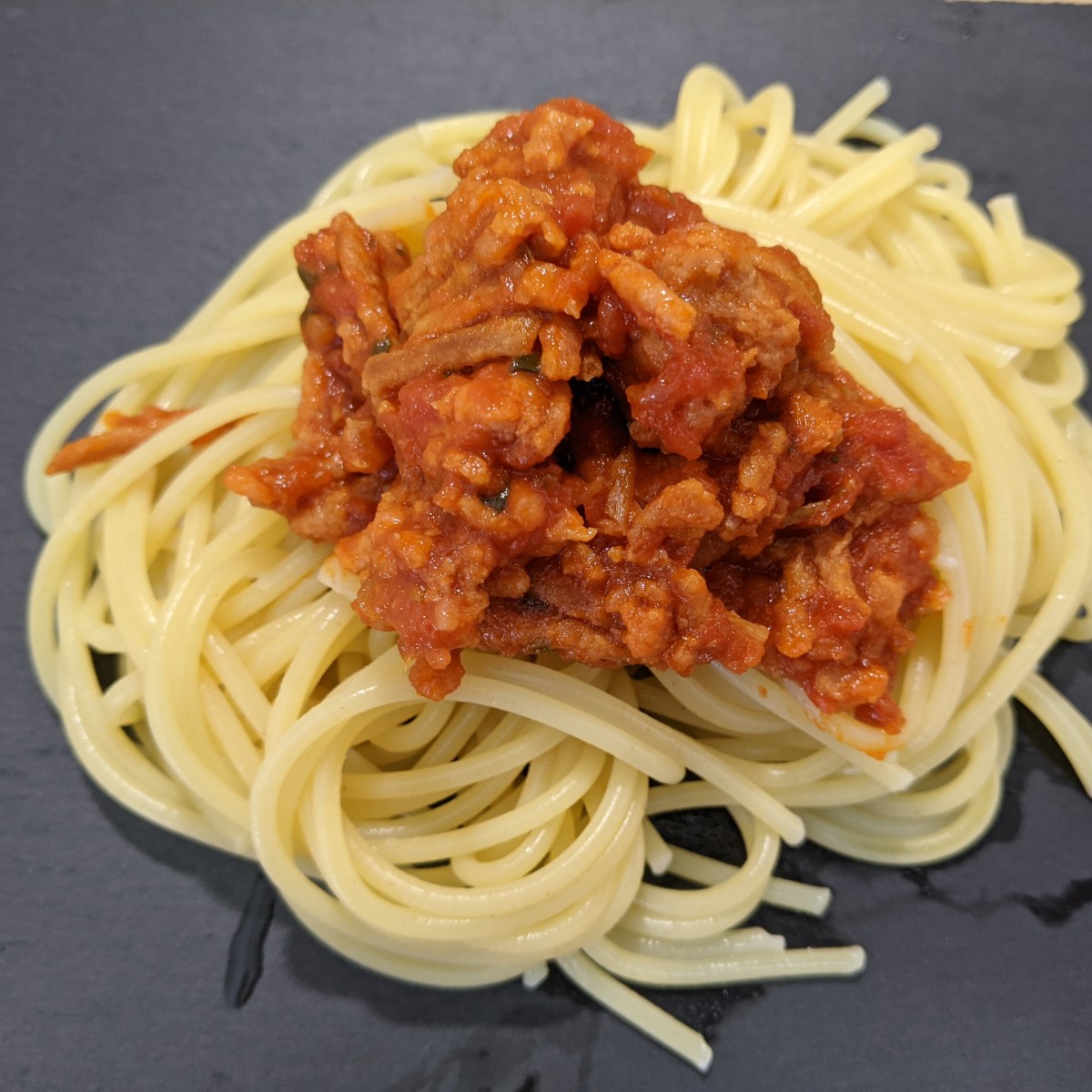 Pasta, valmiskastike