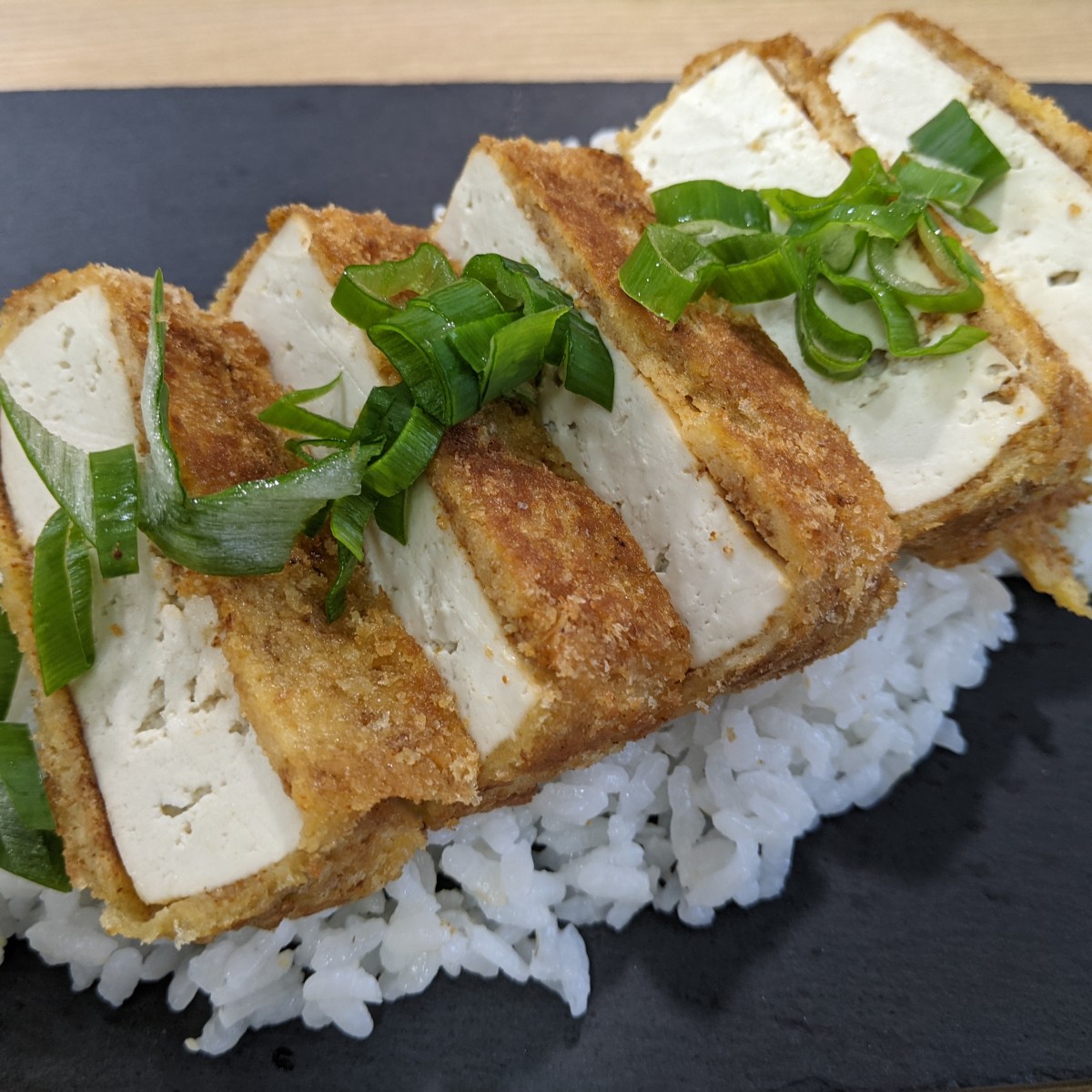 Rapea leivitetty tofu