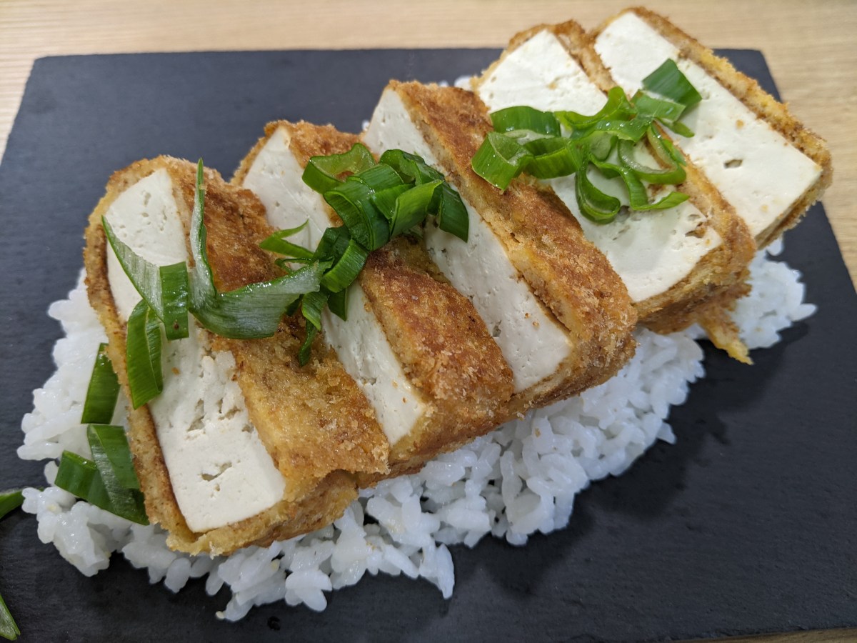 Rapea leivitetty tofu