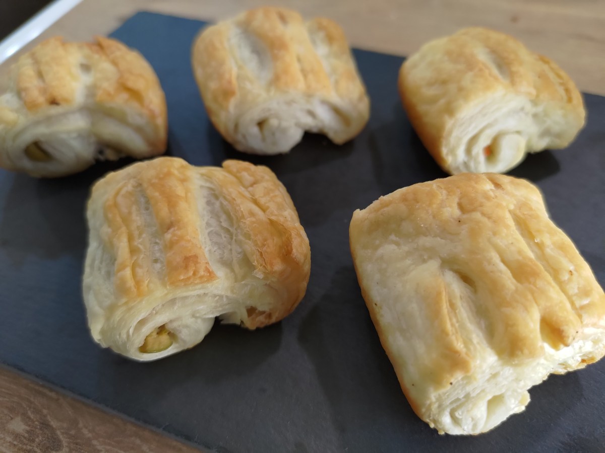 Täytetty lehtitaikina